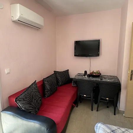 Taleski Appartement *